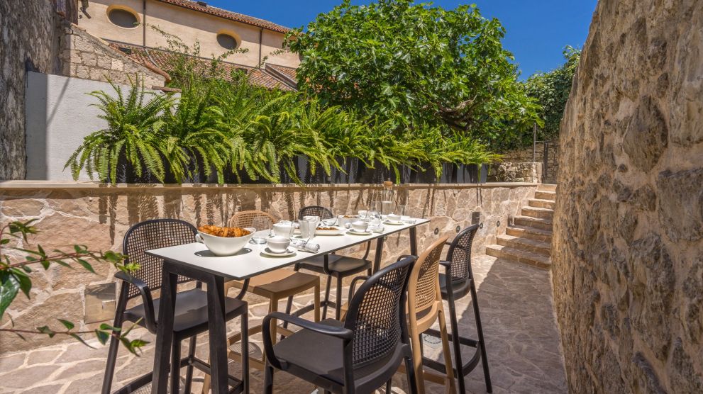 Villas Hvar Hero Image
