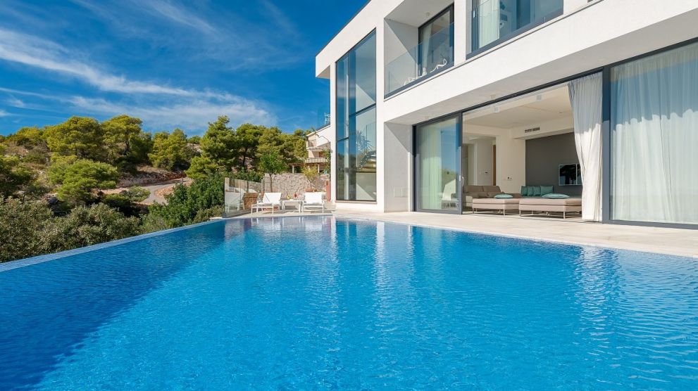 Villas Hvar Hero Image